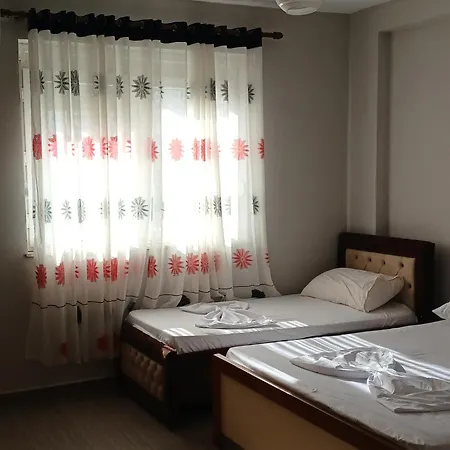 Juri 2014 Appartement Vlorë